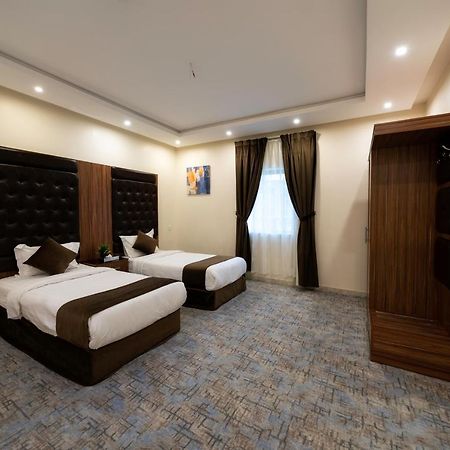 القصر للاجنحة الفندقية الإسكان Khamis Mushait Exterior photo