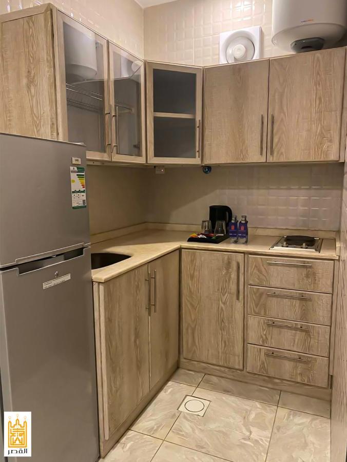 القصر للاجنحة الفندقية الإسكان Khamis Mushait Exterior photo