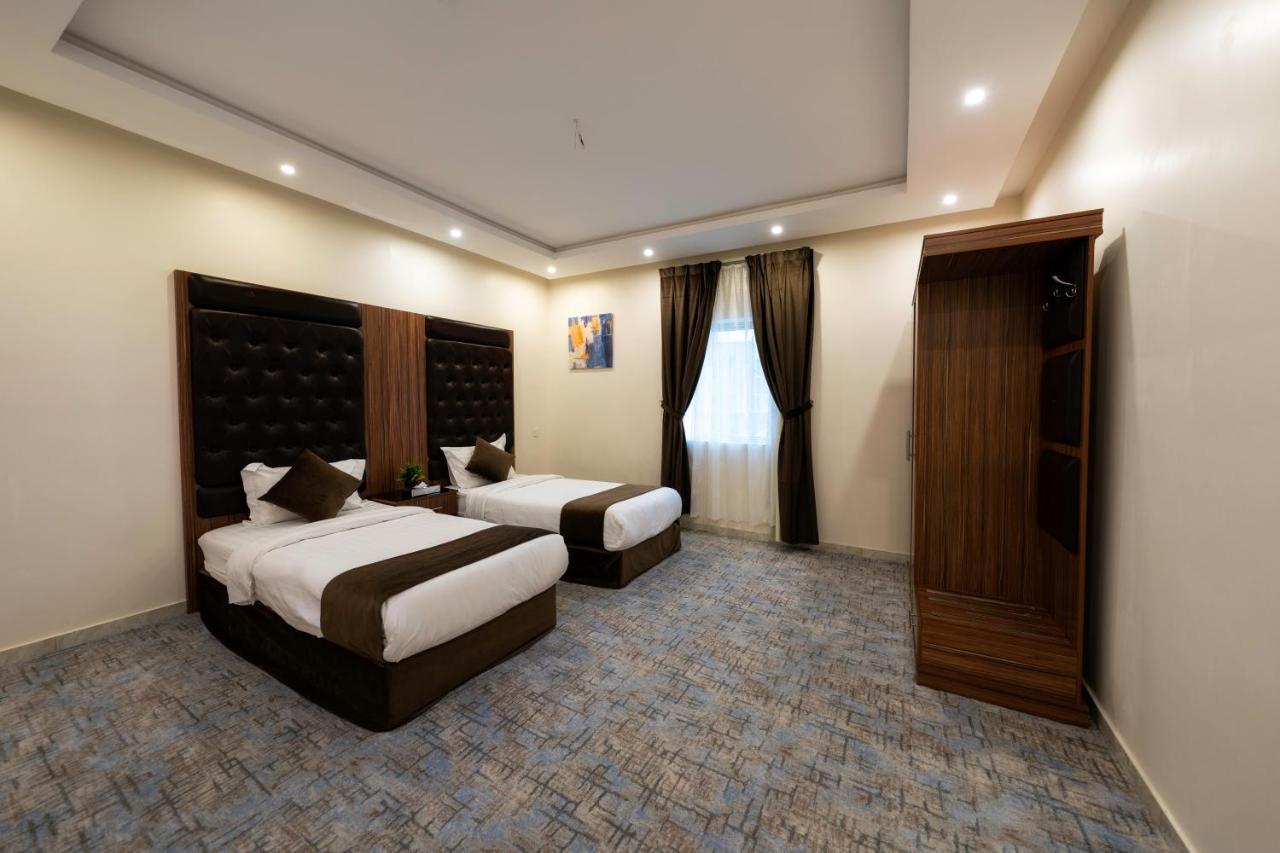 القصر للاجنحة الفندقية الإسكان Khamis Mushait Exterior photo